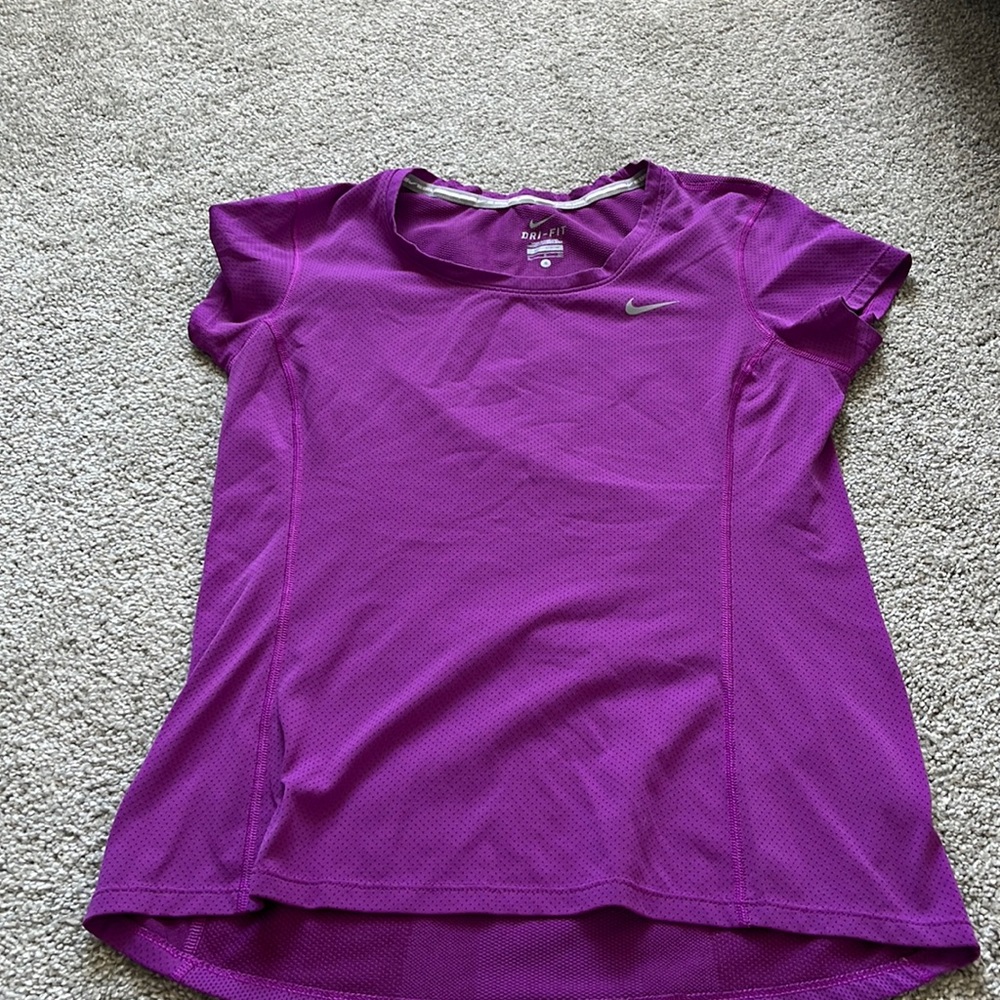 Nike dri fit t-shirt. Purple